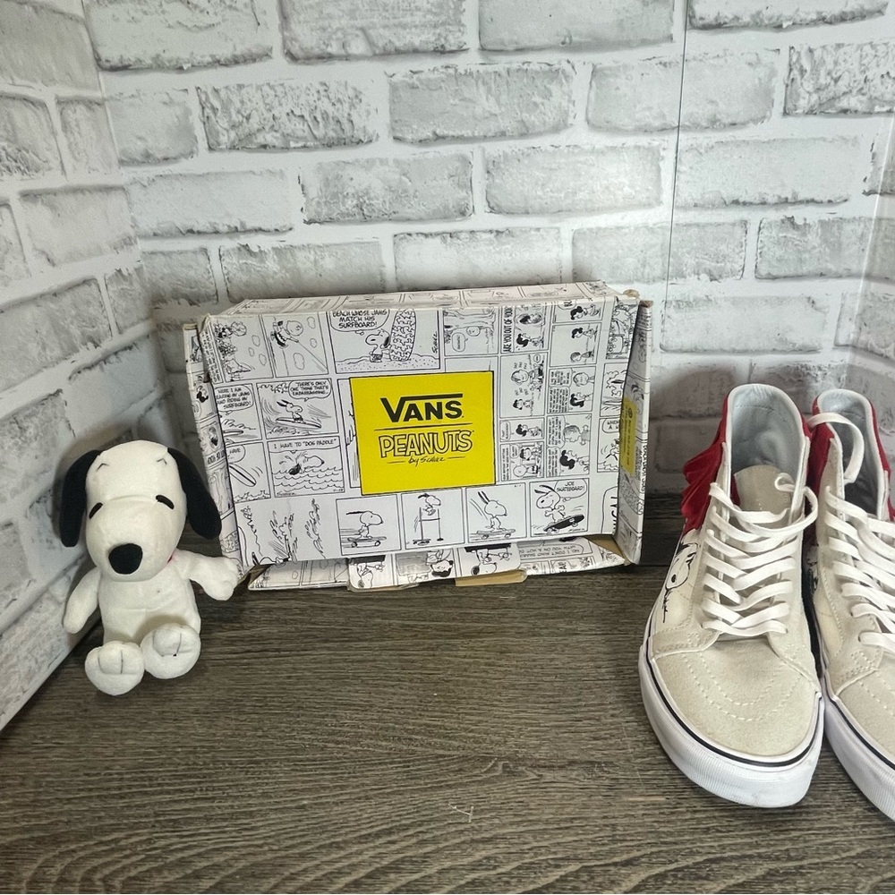 Vans Peanuts SK8-Hi Dog House Unisex (M-8.5) (W10). Preowned. Snoopy. Boxed. - Picture 10 of 12